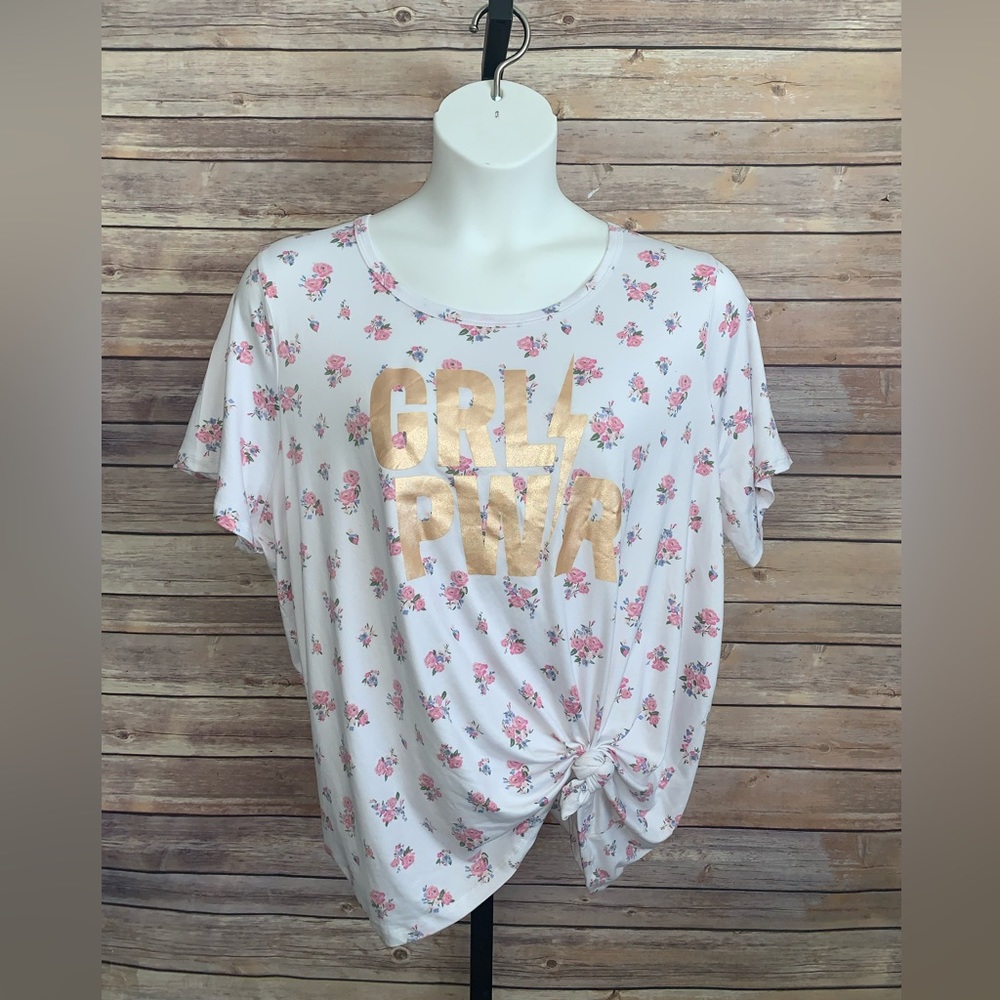 Full Circle Floral graphic Tee top - size fits 1X/2X